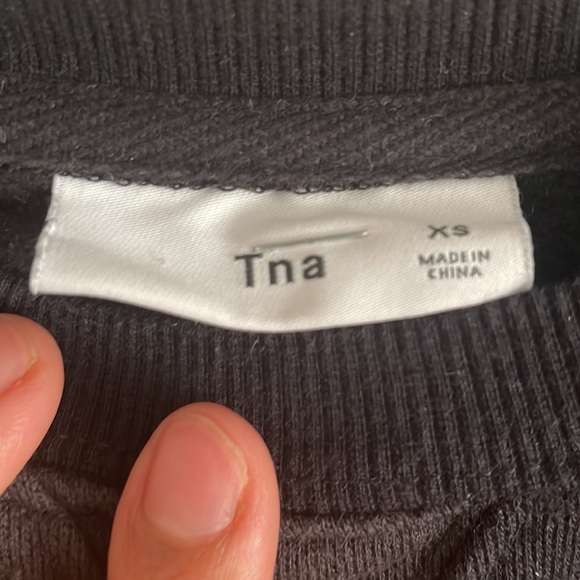 Aritzia TNA Perfect Crew Sweatshirt - Picture 2 of 2